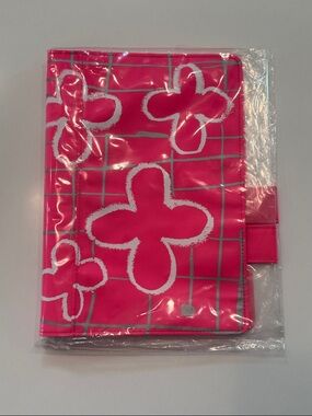 Hobonichi Techo Cousin Cover
2026 - Makoto Matsubayashi: Pink
Flowers - A5 size